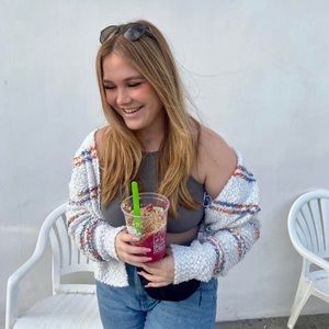 Meet your Posher, Avery